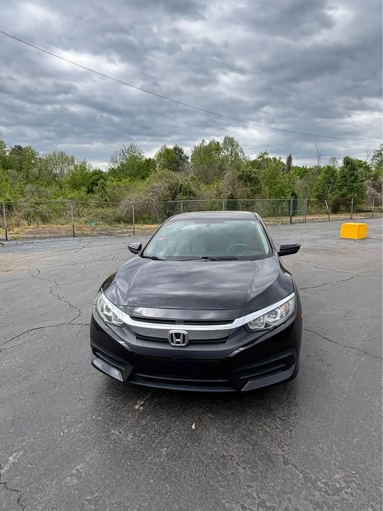 2016 Honda Civic 10th Gen - Image 2 of 16