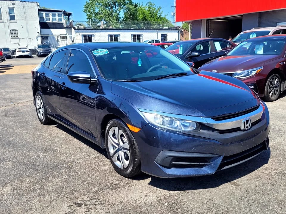 2016 Honda Civic 10th Gen - Image 2 of 18