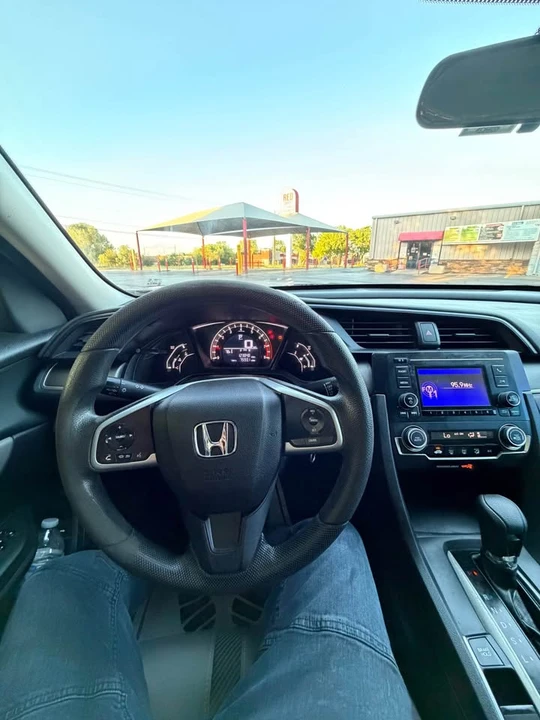 2016 Honda Civic 10th Gen - Image 12 of 14