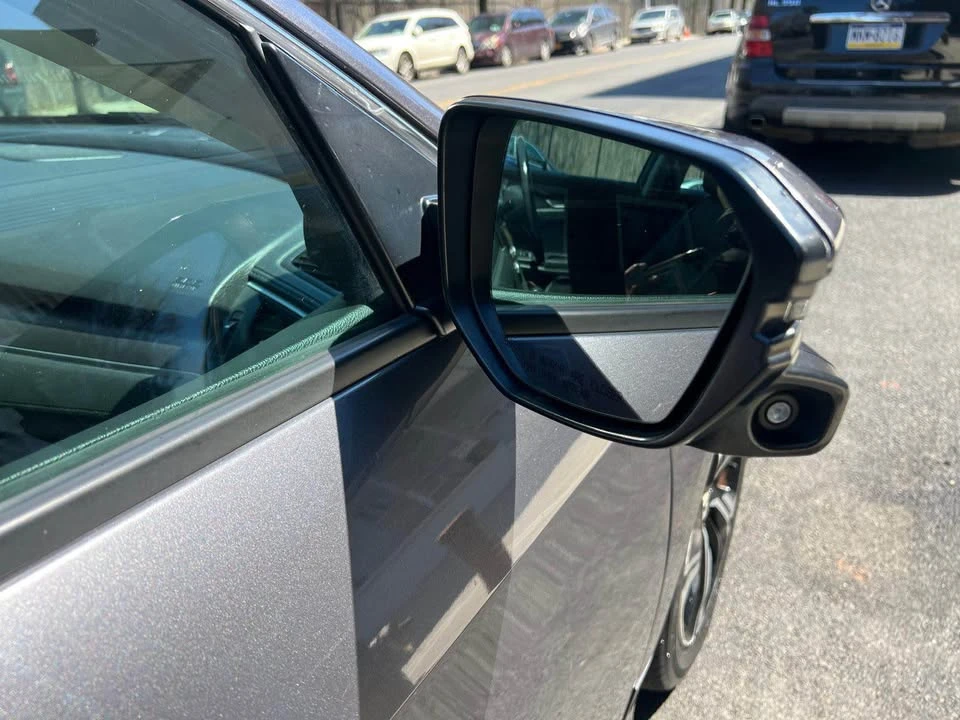2016 Honda Civic 10th Gen - Image 3 of 9