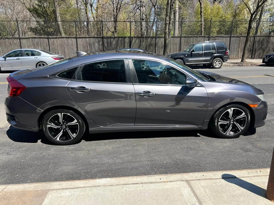 2016 Honda Civic 10th Gen - Image 8 of 9