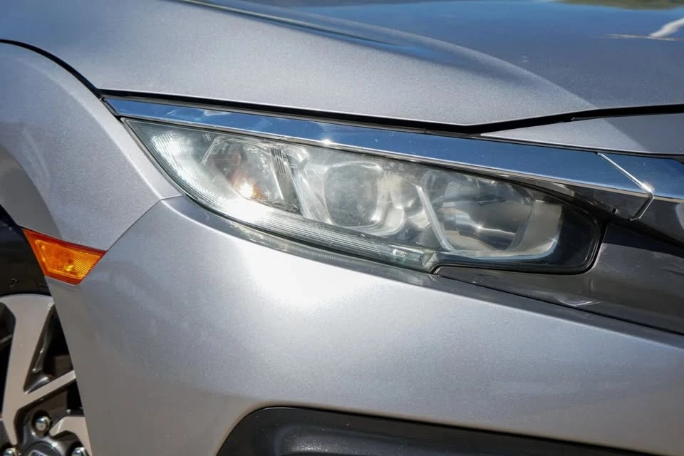 2016 Honda Civic 10th Gen - Image 10 of 20