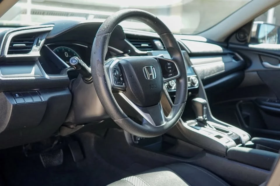 2016 Honda Civic 10th Gen - Image 11 of 20