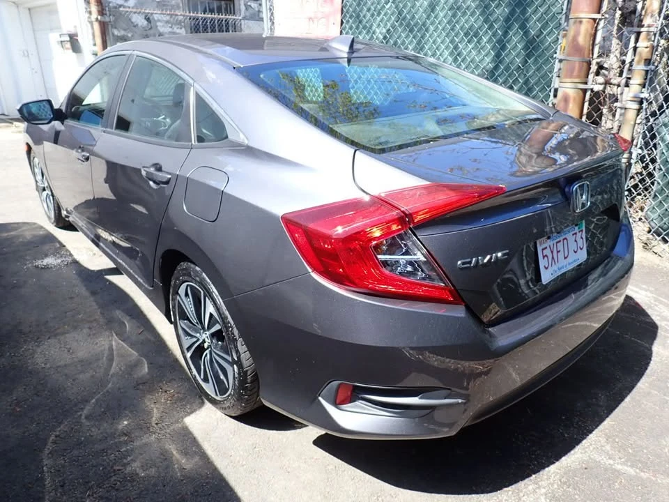2016 Honda Civic 10th Gen - Image 6 of 10