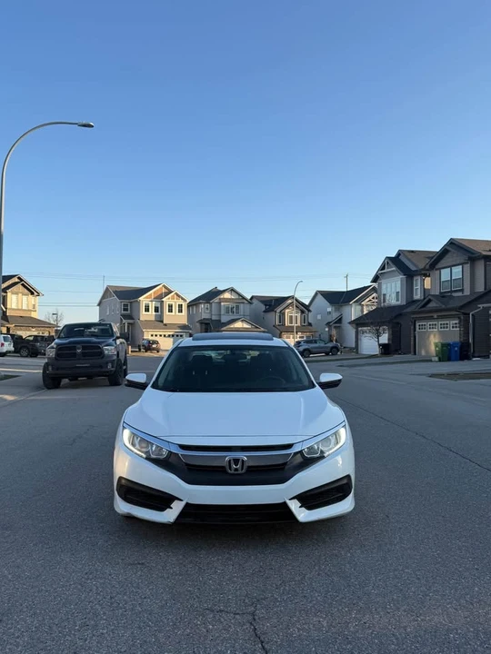2016 Honda Civic 10th Gen - Image 3 of 13