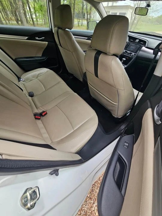 2016 Honda Civic 10th Gen - Image 3 of 11