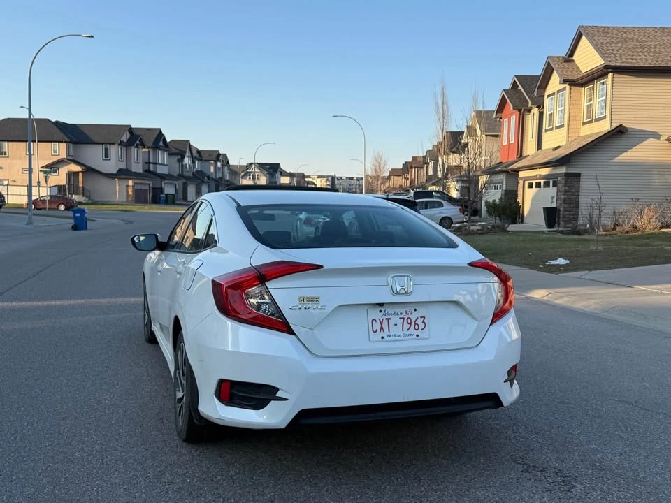 2016 Honda Civic 10th Gen - Image 5 of 13
