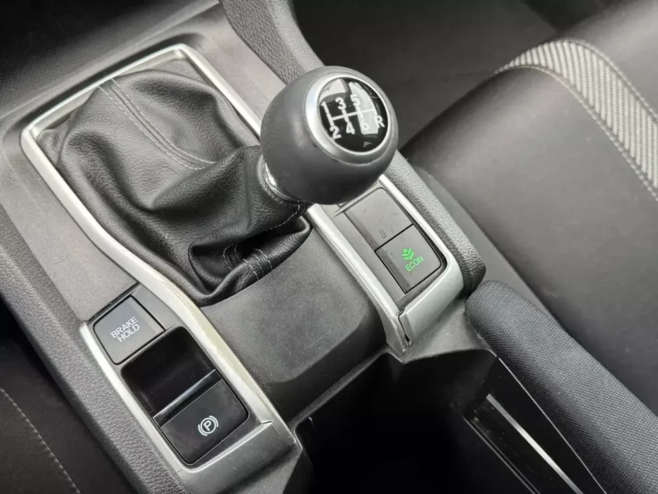 2016 Honda Civic 10th Gen - Image 6 of 13