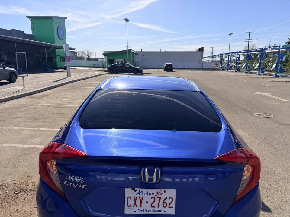 2016 Honda Civic 10th Gen - Image 10 of 16