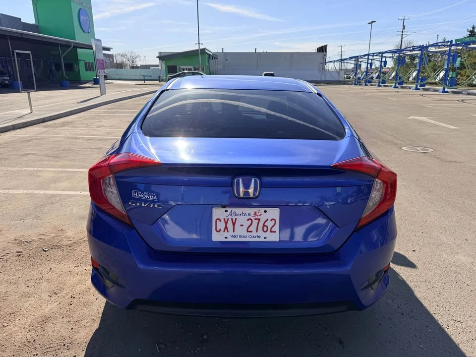 2016 Honda Civic 10th Gen - Image 9 of 16