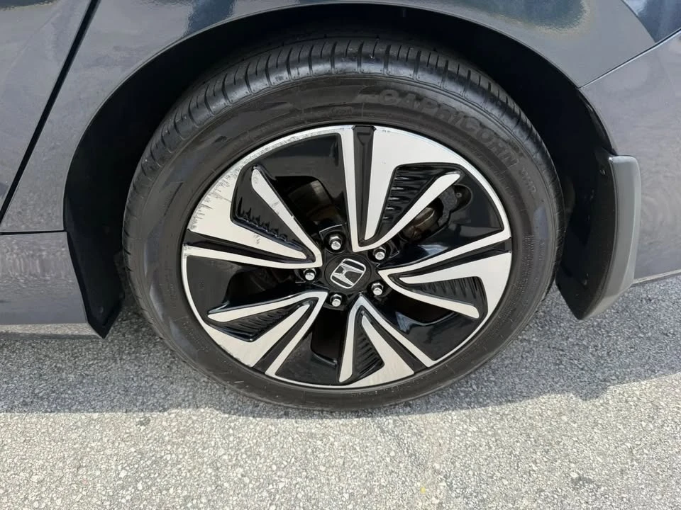 2016 Honda Civic 10th Gen - Image 13 of 20