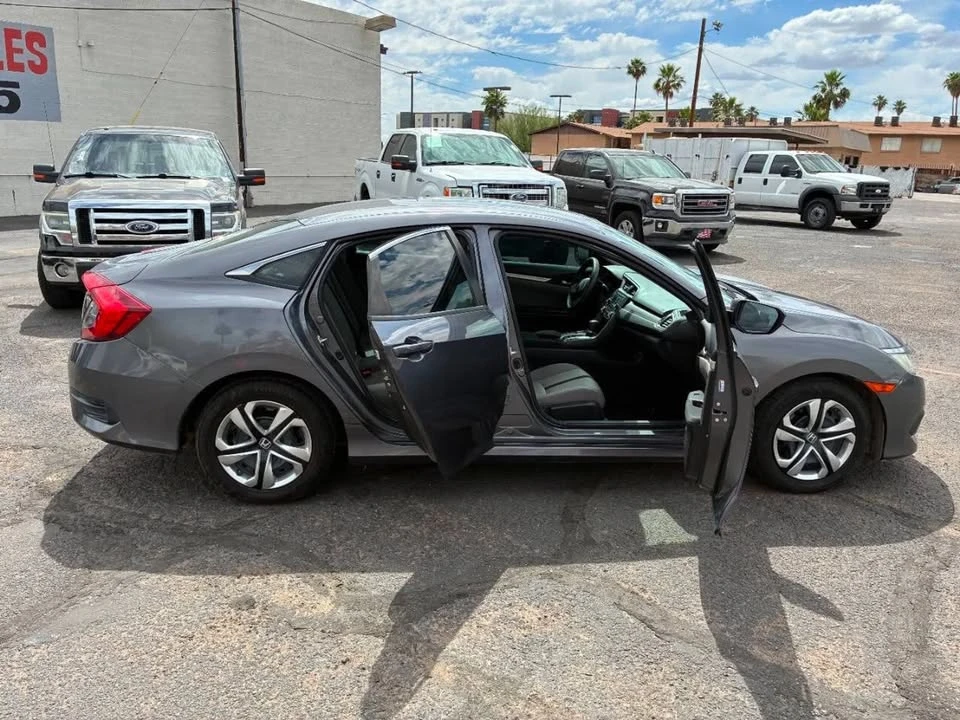 2016 Honda Civic 10th Gen - Image 9 of 19