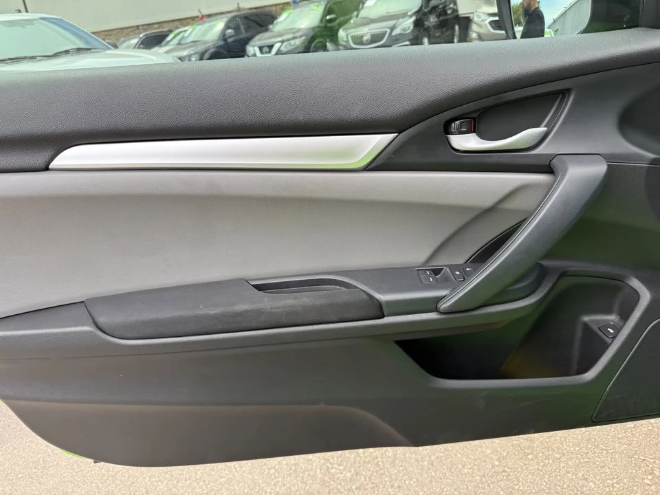 2016 Honda Civic 10th Gen - Image 11 of 20