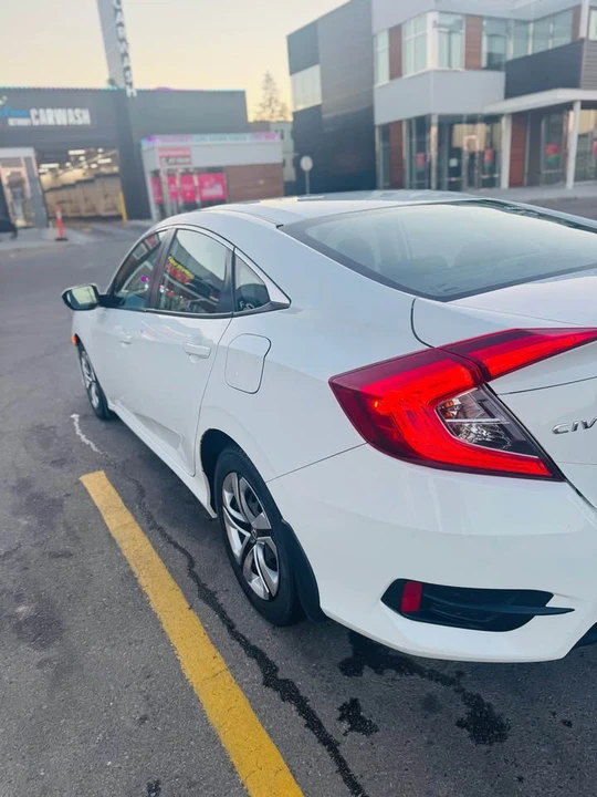 2016 Honda Civic 10th Gen - Image 6 of 6
