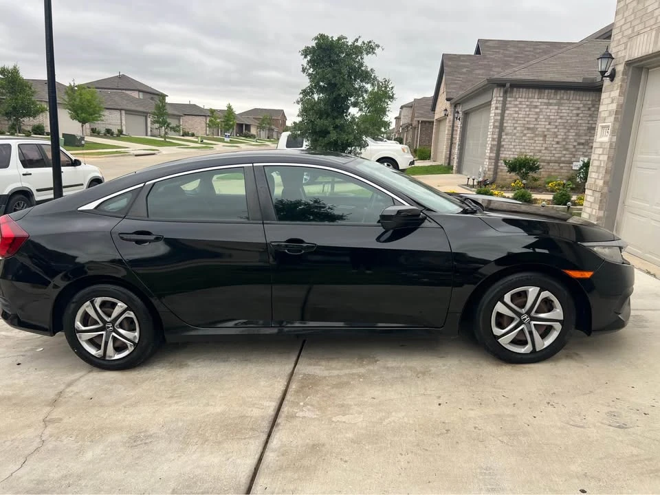 2016 Honda Civic 10th Gen - Image 3 of 6