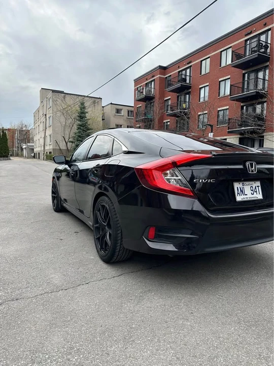 2016 Honda Civic 10th Gen - Image 7 of 17