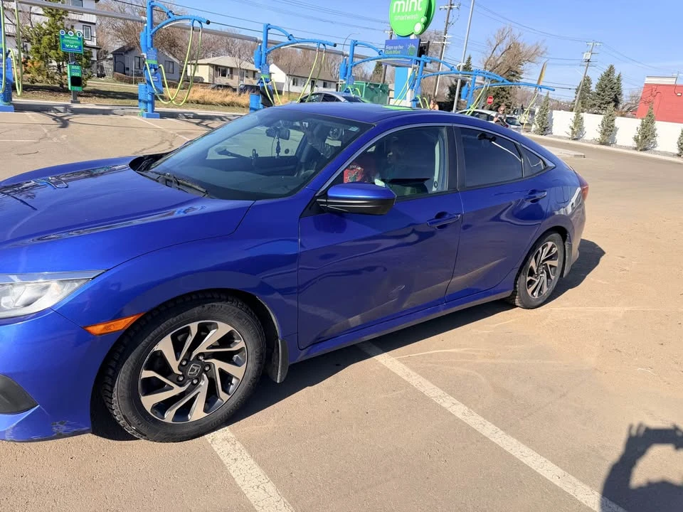 2016 Honda Civic 10th Gen - Image 5 of 16