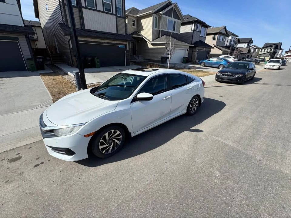 2016 Honda Civic 10th Gen - Image 2 of 7