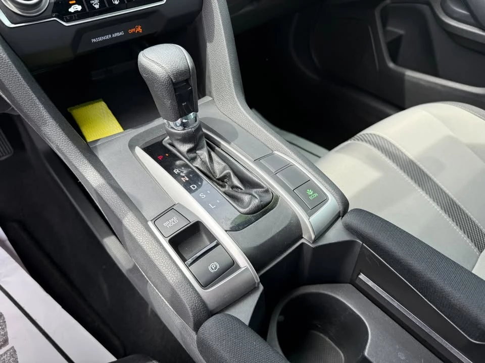 2016 Honda Civic 10th Gen - Image 16 of 20