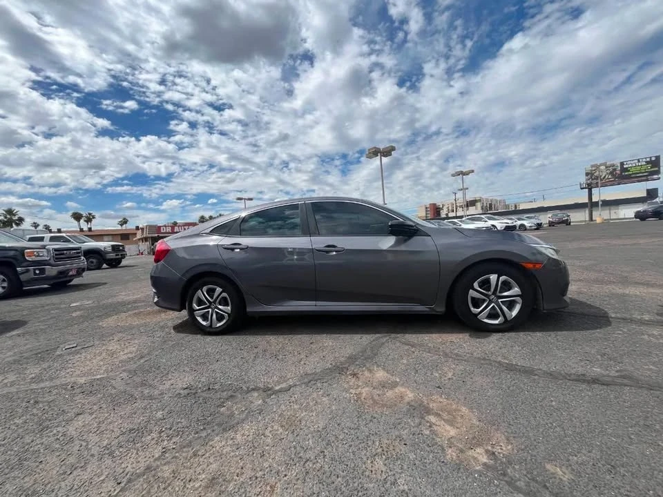 2016 Honda Civic 10th Gen - Image 17 of 19