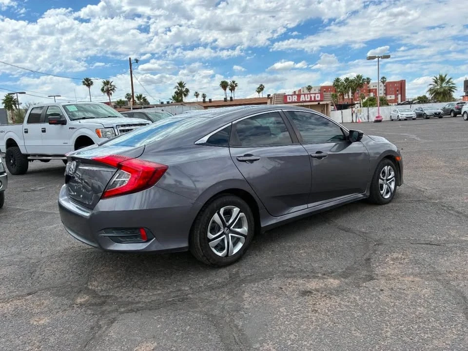 2016 Honda Civic 10th Gen - Image 12 of 19