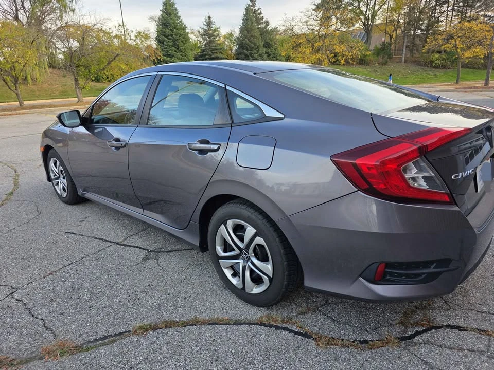 2016 Honda Civic 10th Gen - Image 6 of 20