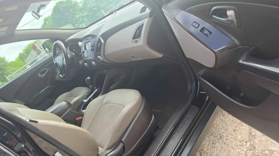 2016 Honda Civic 10th Gen - Image 5 of 6
