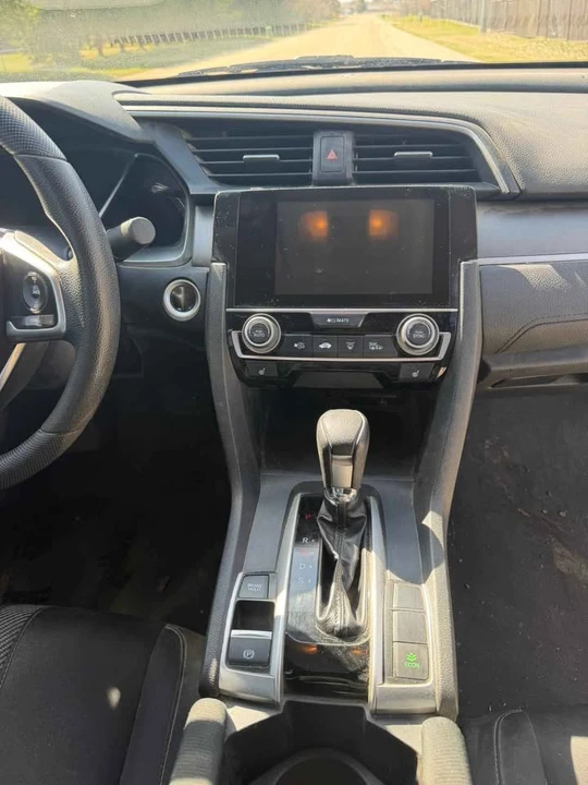 2016 Honda Civic 10th Gen - Image 8 of 8