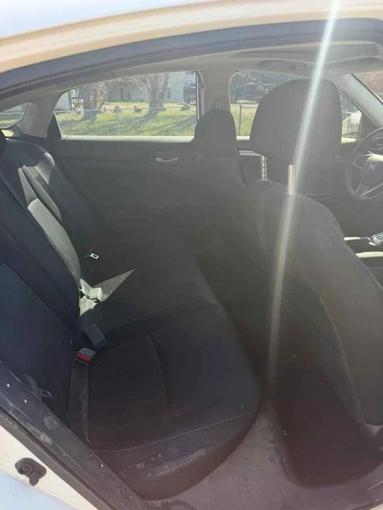 2016 Honda Civic 10th Gen - Image 5 of 8