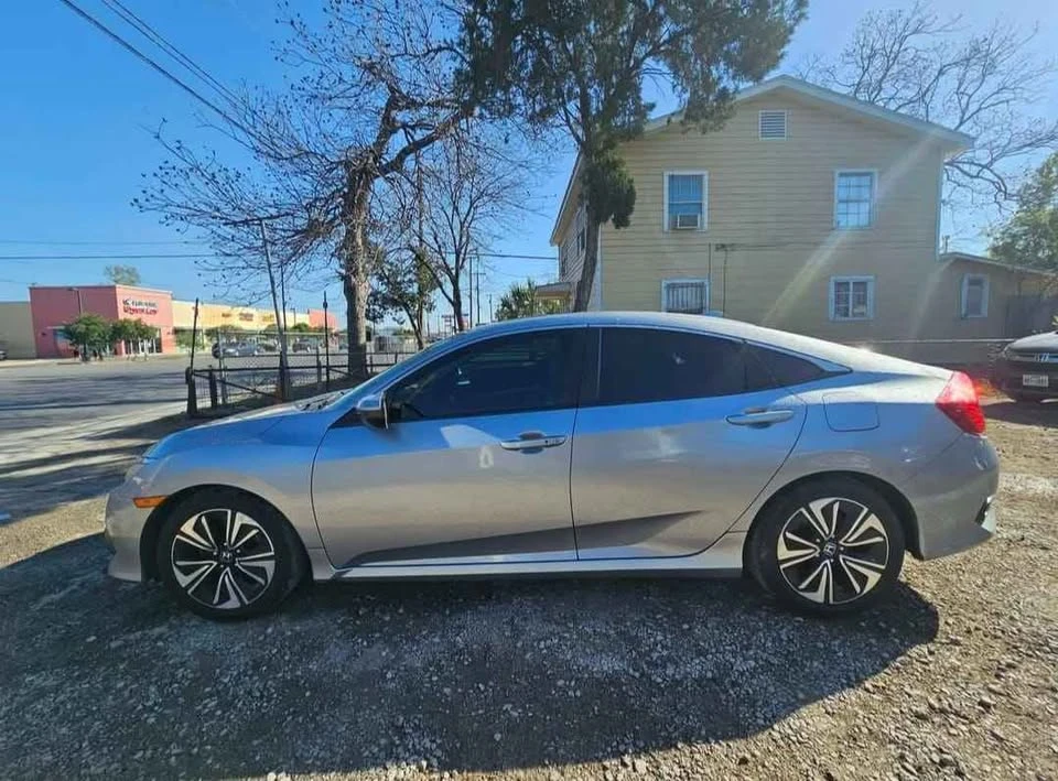 2016 Honda Civic 10th Gen - Image 4 of 6