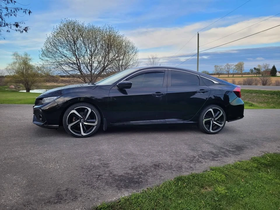 2016 Honda Civic 10th Gen - Image 5 of 5