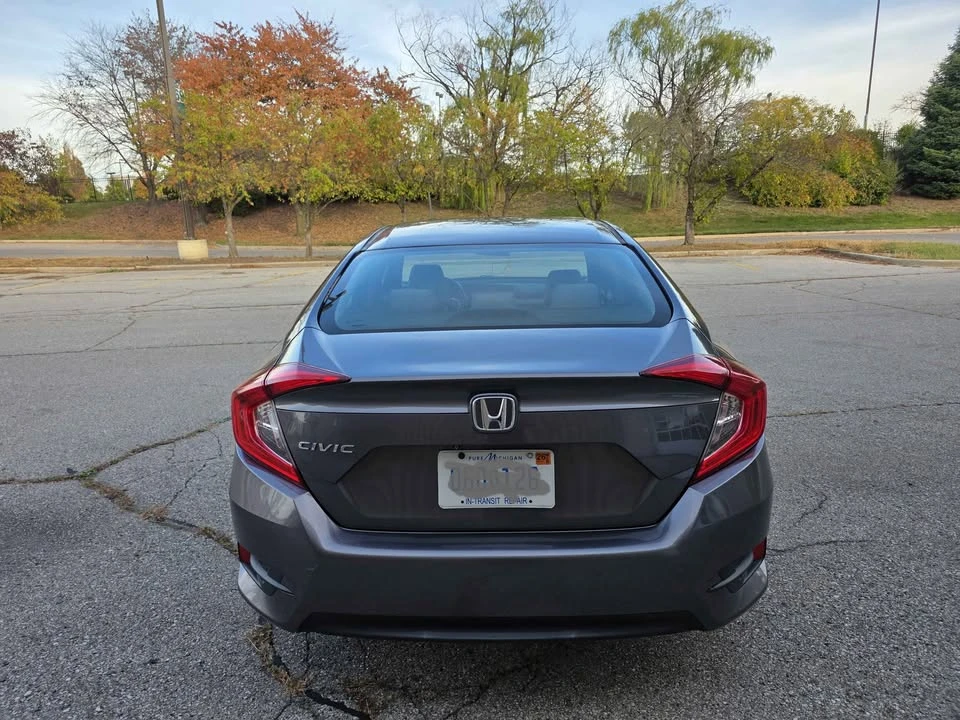 2016 Honda Civic 10th Gen - Image 8 of 20