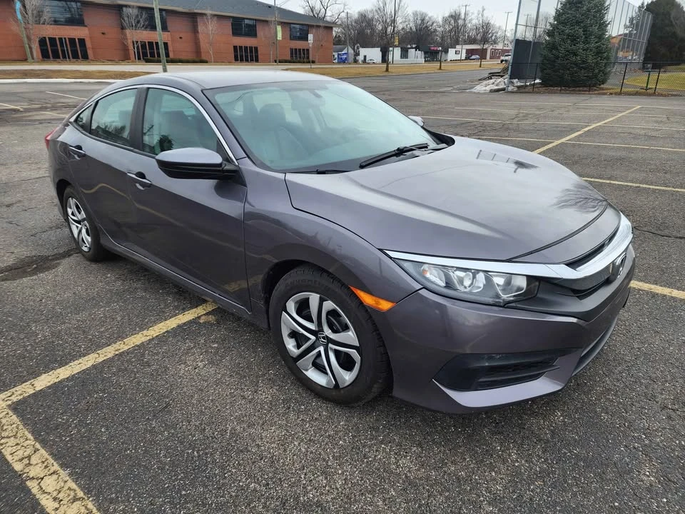 2016 Honda Civic 10th Gen - Image 3 of 20