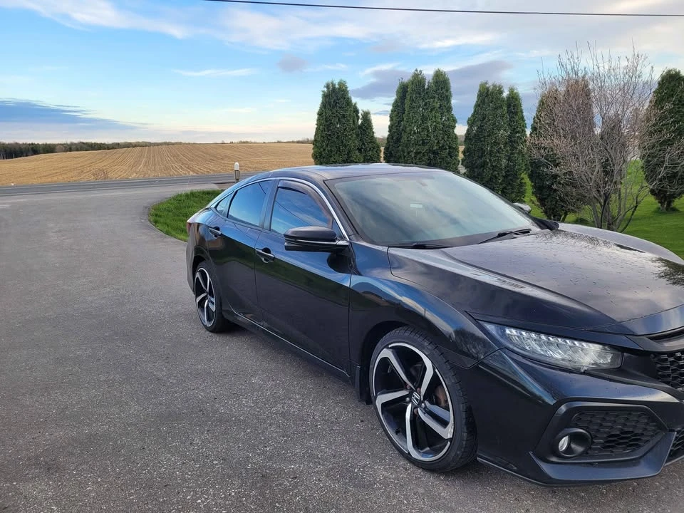 2016 Honda Civic 10th Gen - Image 2 of 5