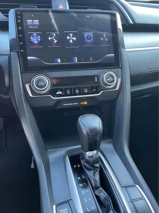 2016 Honda Civic 10th Gen - Image 9 of 10