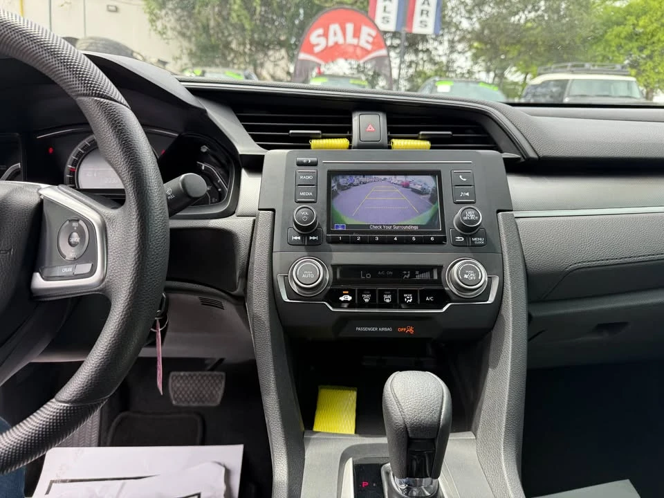 2016 Honda Civic 10th Gen - Image 17 of 20