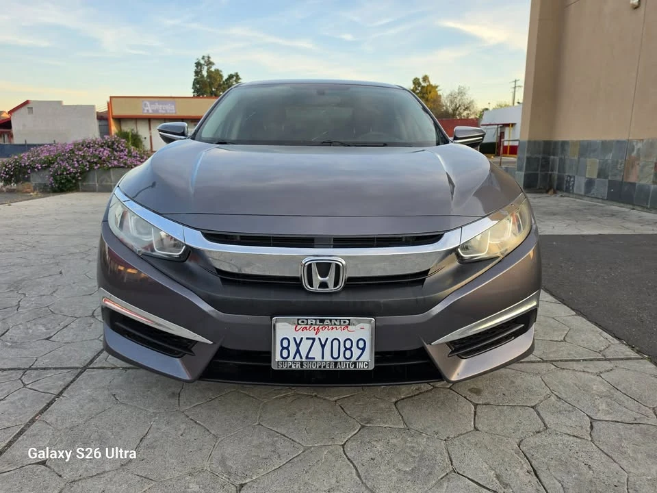 2016 Honda Civic 10th Gen - Image 3 of 19