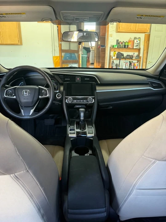 2016 Honda Civic 10th Gen - Image 13 of 15