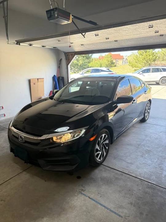 2016 Honda Civic 10th Gen - Image 2 of 15