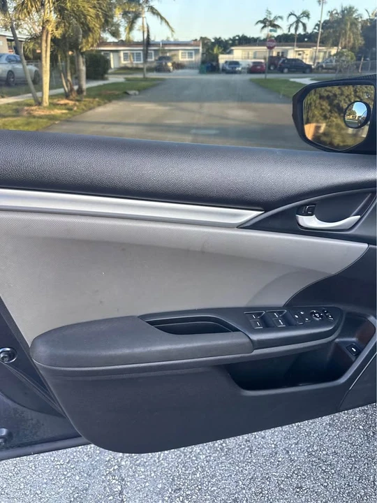 2016 Honda Civic 10th Gen - Image 11 of 16
