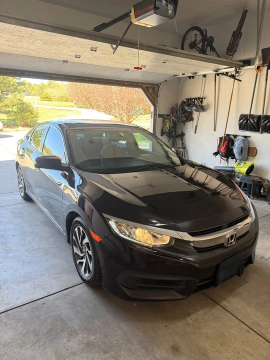 2016 Honda Civic 10th Gen - Image 6 of 15