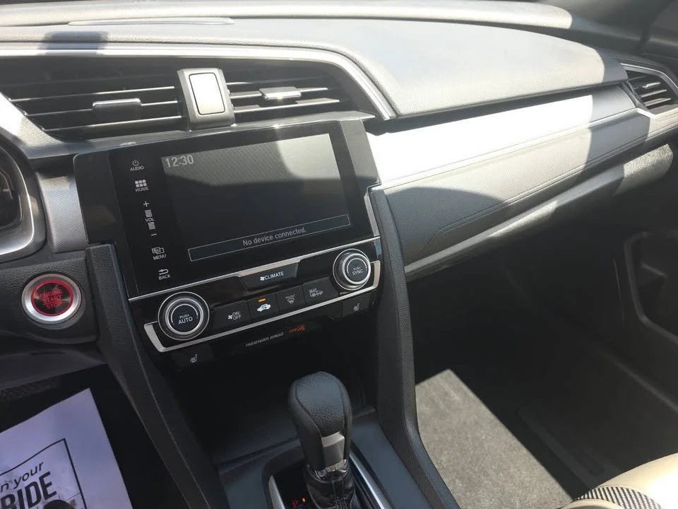 2016 Honda Civic 10th Gen - Image 9 of 11