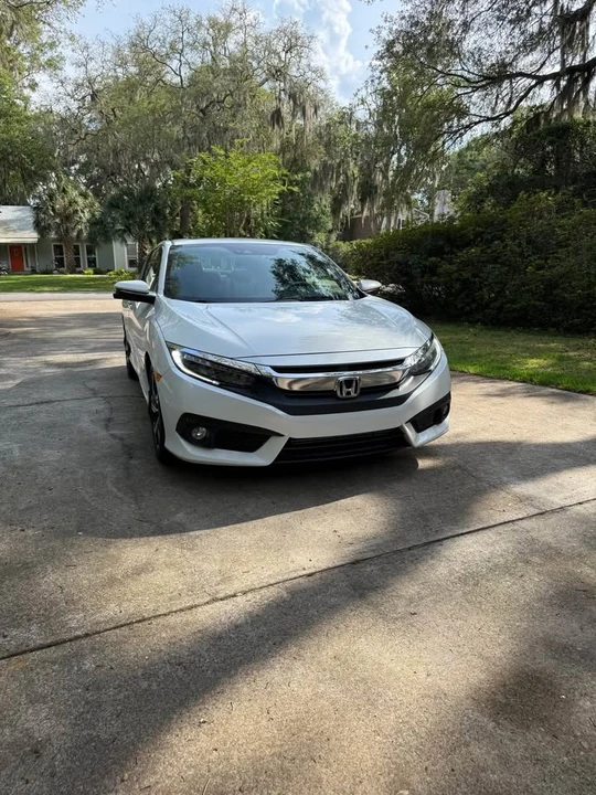 2016 Honda Civic 10th Gen - Image 2 of 18