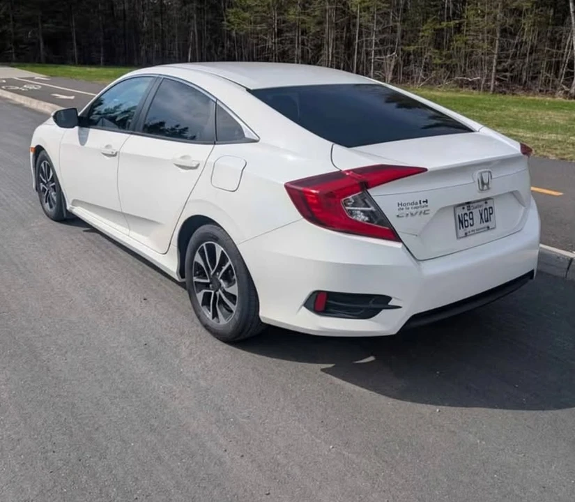 2016 Honda Civic 10th Gen - Image 3 of 5