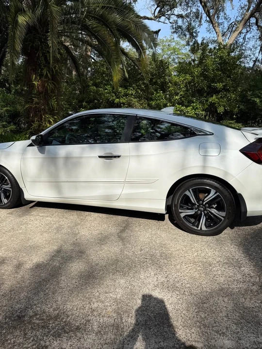 2016 Honda Civic 10th Gen - Image 9 of 18