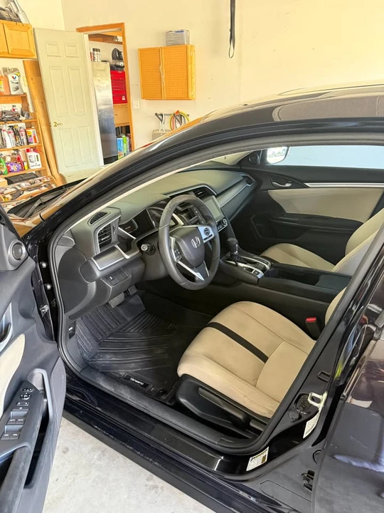 2016 Honda Civic 10th Gen - Image 7 of 15