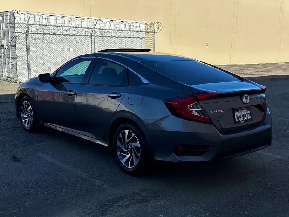 2016 Honda Civic 10th Gen - Image 5 of 7