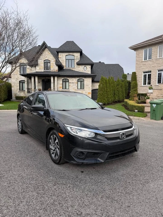2016 Honda Civic 10th Gen - Image 3 of 9