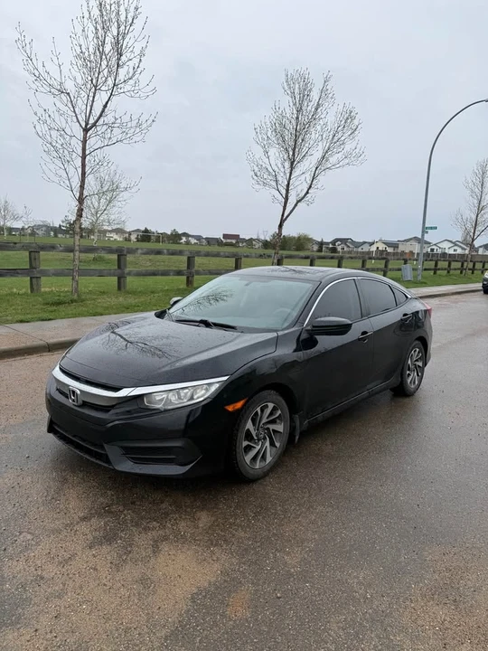 2016 Honda Civic 10th Gen - Image 2 of 11