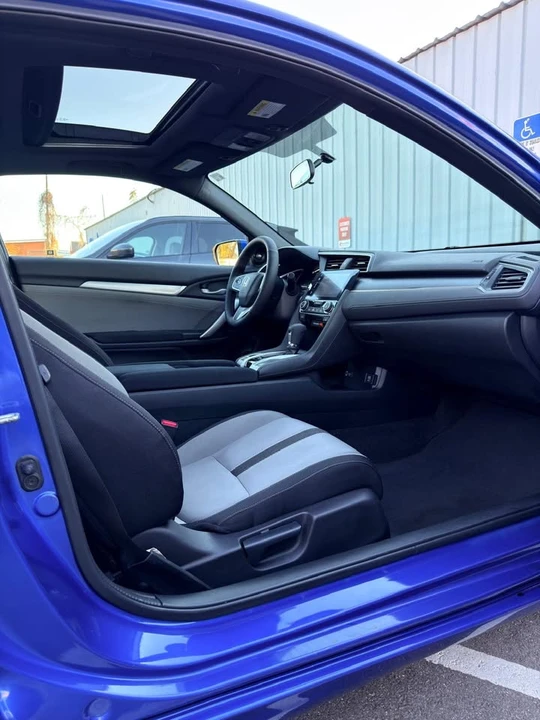 2016 Honda Civic 10th Gen - Image 12 of 14